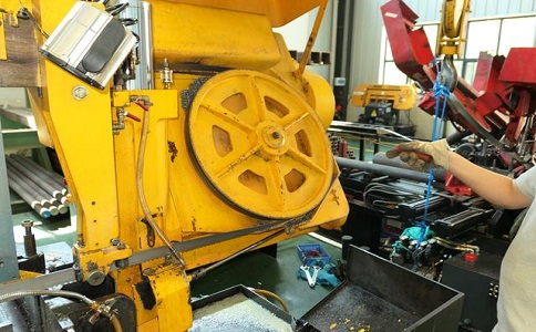 如何解决普安卧式金属带锯床切削时出现的断带现象？